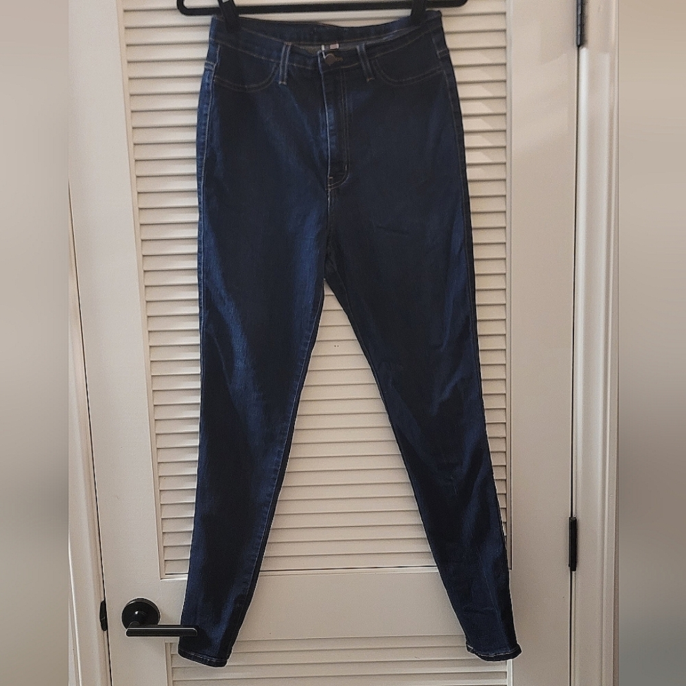 Dark Blue Denim Jeans With Pockets